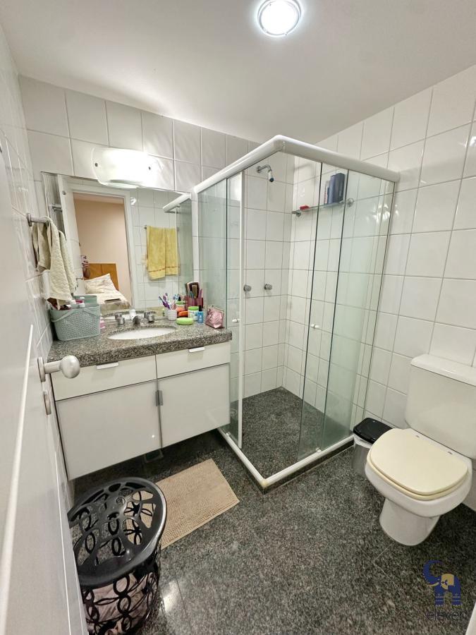 Apartamento para alugar com 4 quartos, 255m² - Foto 29