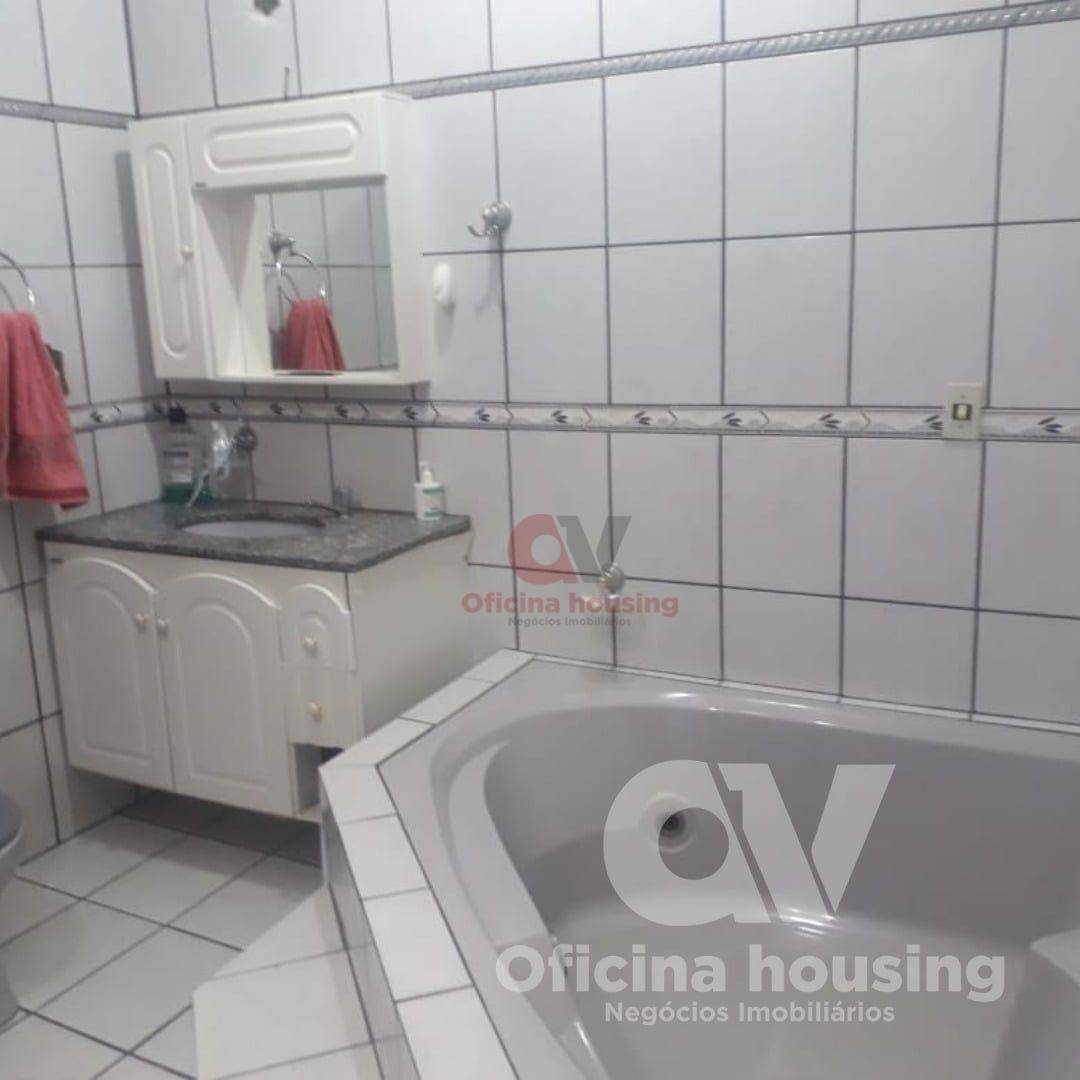 Casa à venda com 3 quartos, 195m² - Foto 12