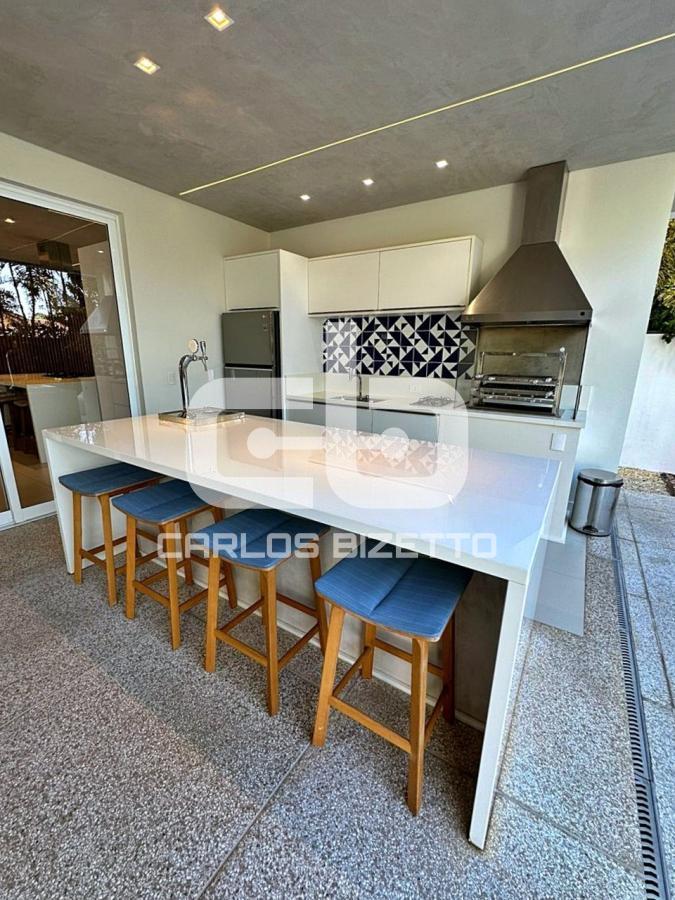 Casa de Condomínio à venda com 4 quartos, 420m² - Foto 13