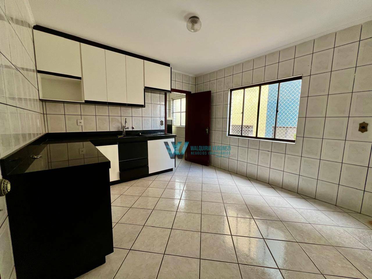 Apartamento à venda com 2 quartos, 110m² - Foto 6