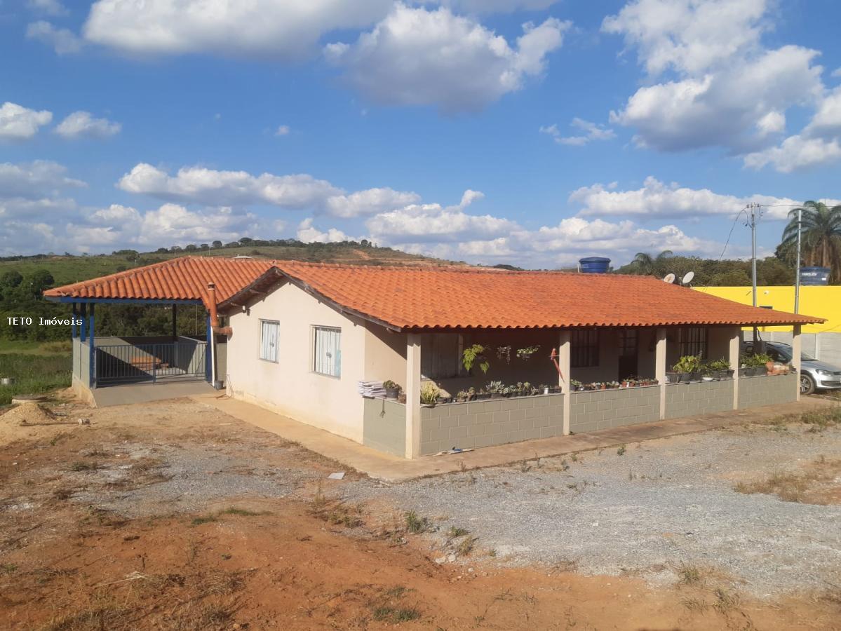 Fazenda à venda com 2 quartos, 10000m² - Foto 1