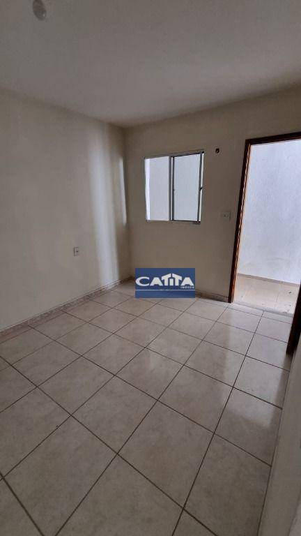 Casa para alugar com 1 quarto, 35m² - Foto 5