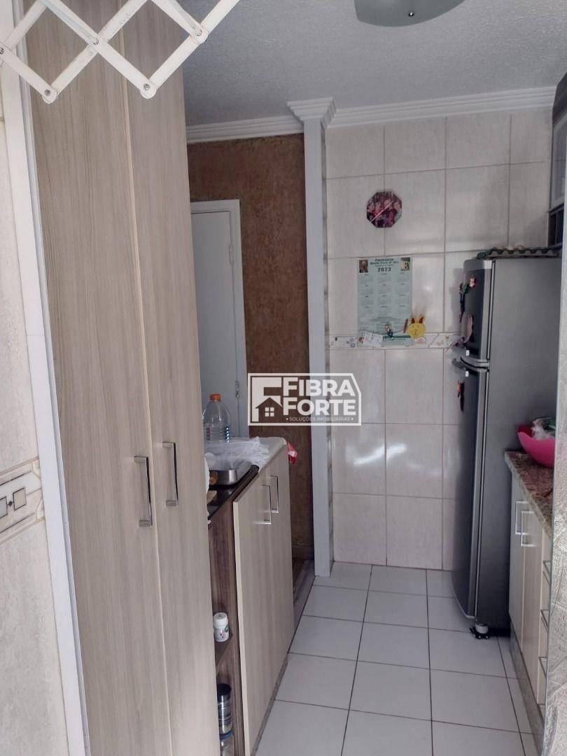 Apartamento à venda com 3 quartos, 52m² - Foto 4