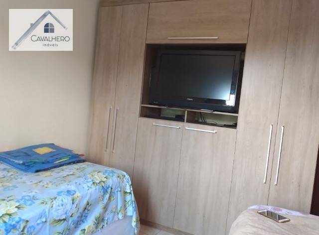 Apartamento à venda com 2 quartos, 64m² - Foto 11