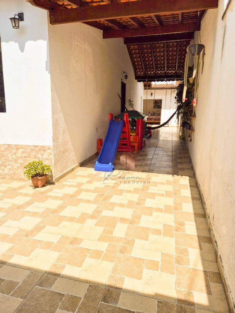Casa à venda com 3 quartos, 164m² - Foto 10