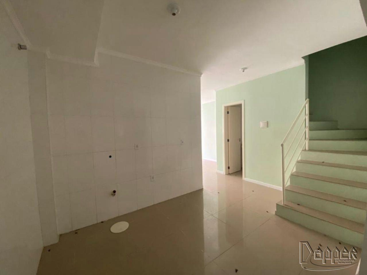 Casa à venda com 2 quartos, 80m² - Foto 3