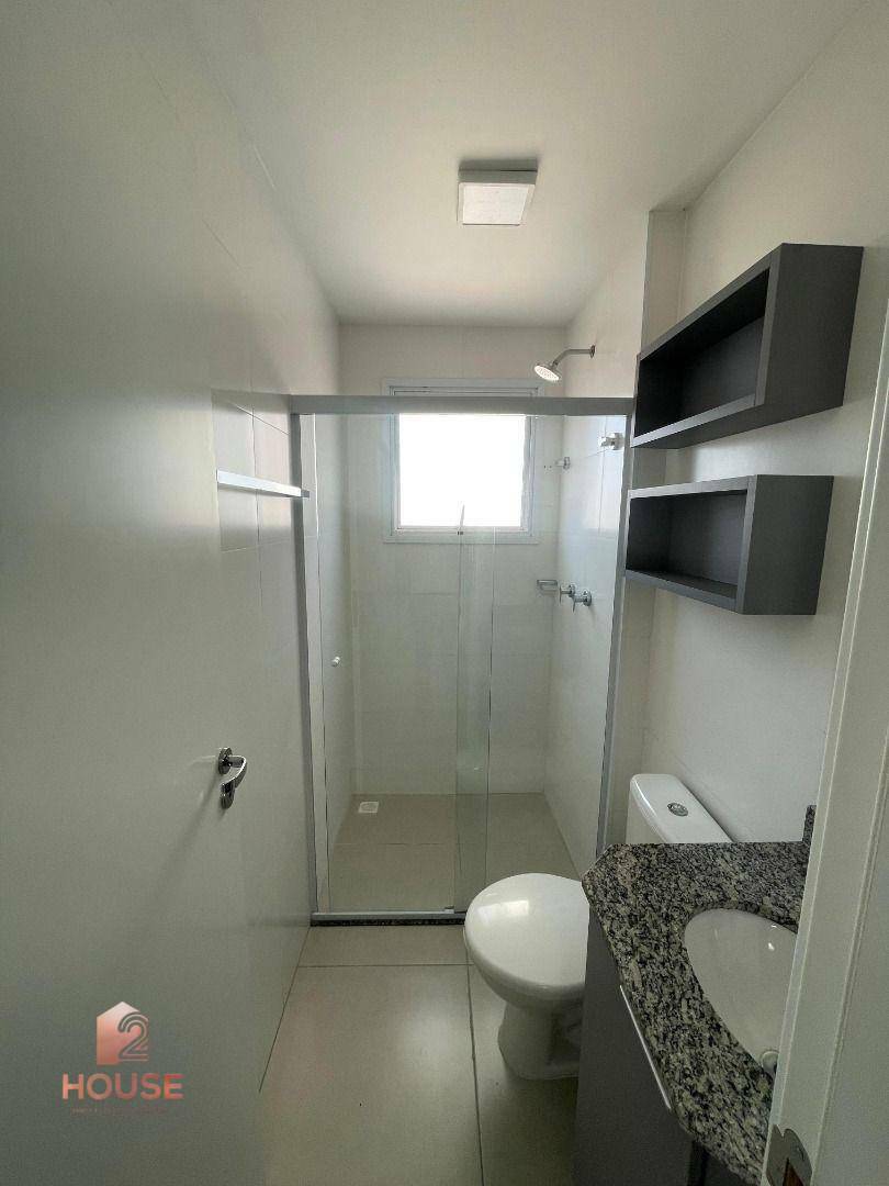 Apartamento para alugar com 3 quartos, 90m² - Foto 8