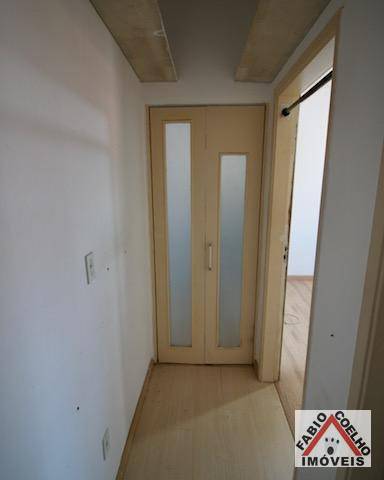 Apartamento à venda com 2 quartos, 57m² - Foto 1