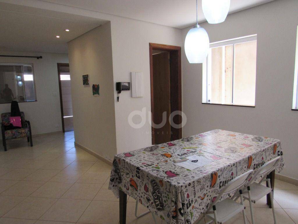 Casa à venda com 3 quartos, 254m² - Foto 11