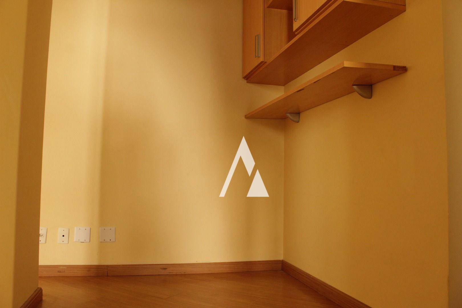 Apartamento à venda com 3 quartos, 76m² - Foto 19