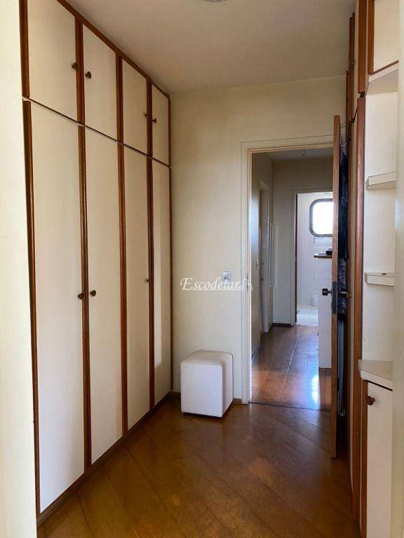 Apartamento à venda com 3 quartos, 160m² - Foto 2