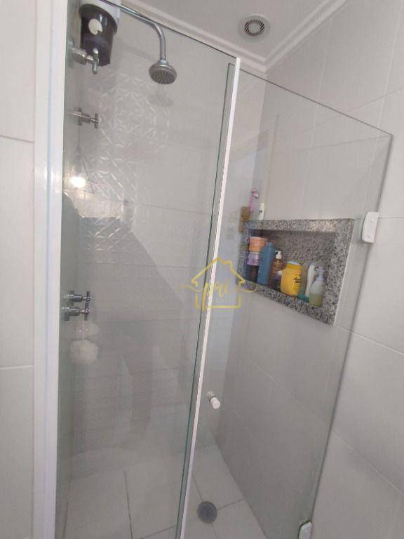 Apartamento à venda com 2 quartos, 63m² - Foto 17