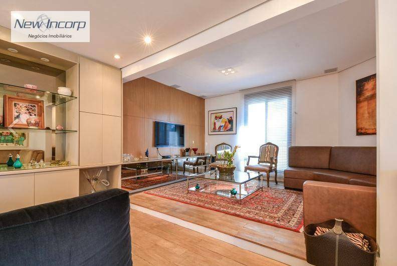 Apartamento à venda com 3 quartos, 224m² - Foto 11