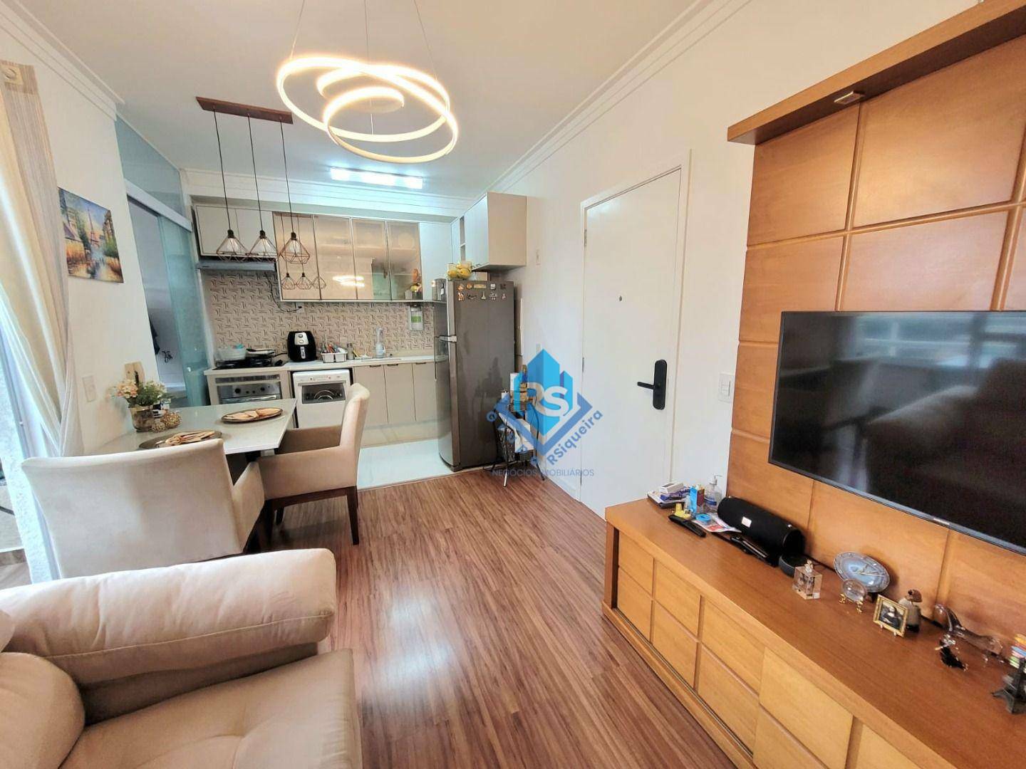 Apartamento à venda com 2 quartos, 60m² - Foto 4