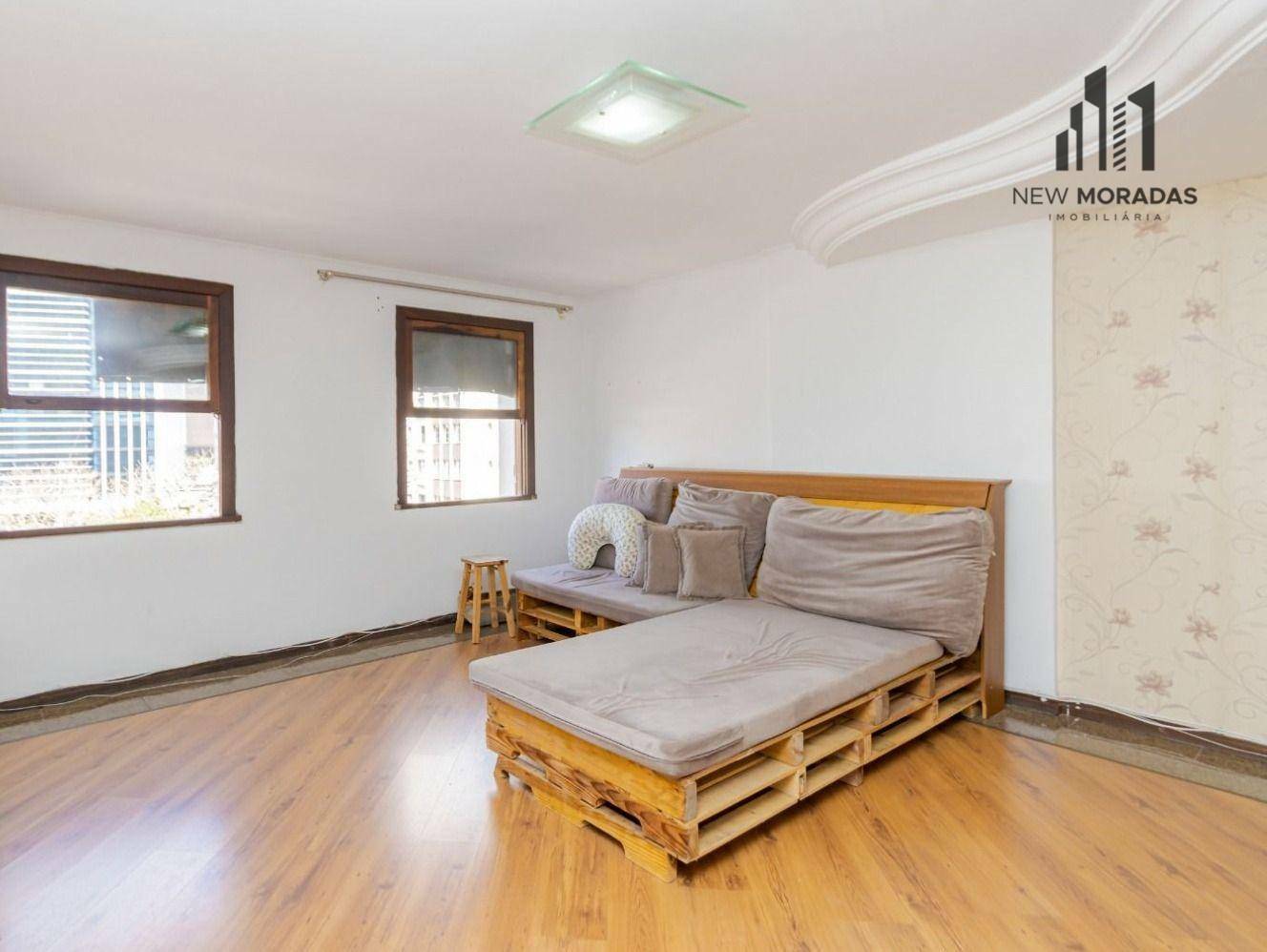 Apartamento à venda com 3 quartos, 156m² - Foto 2