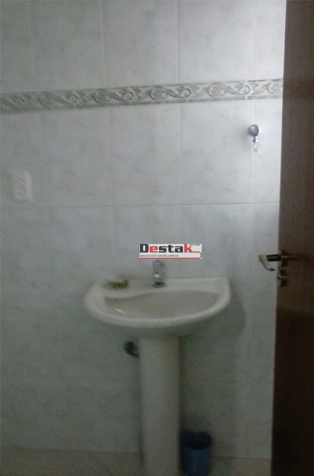 Sobrado à venda com 3 quartos, 200m² - Foto 40