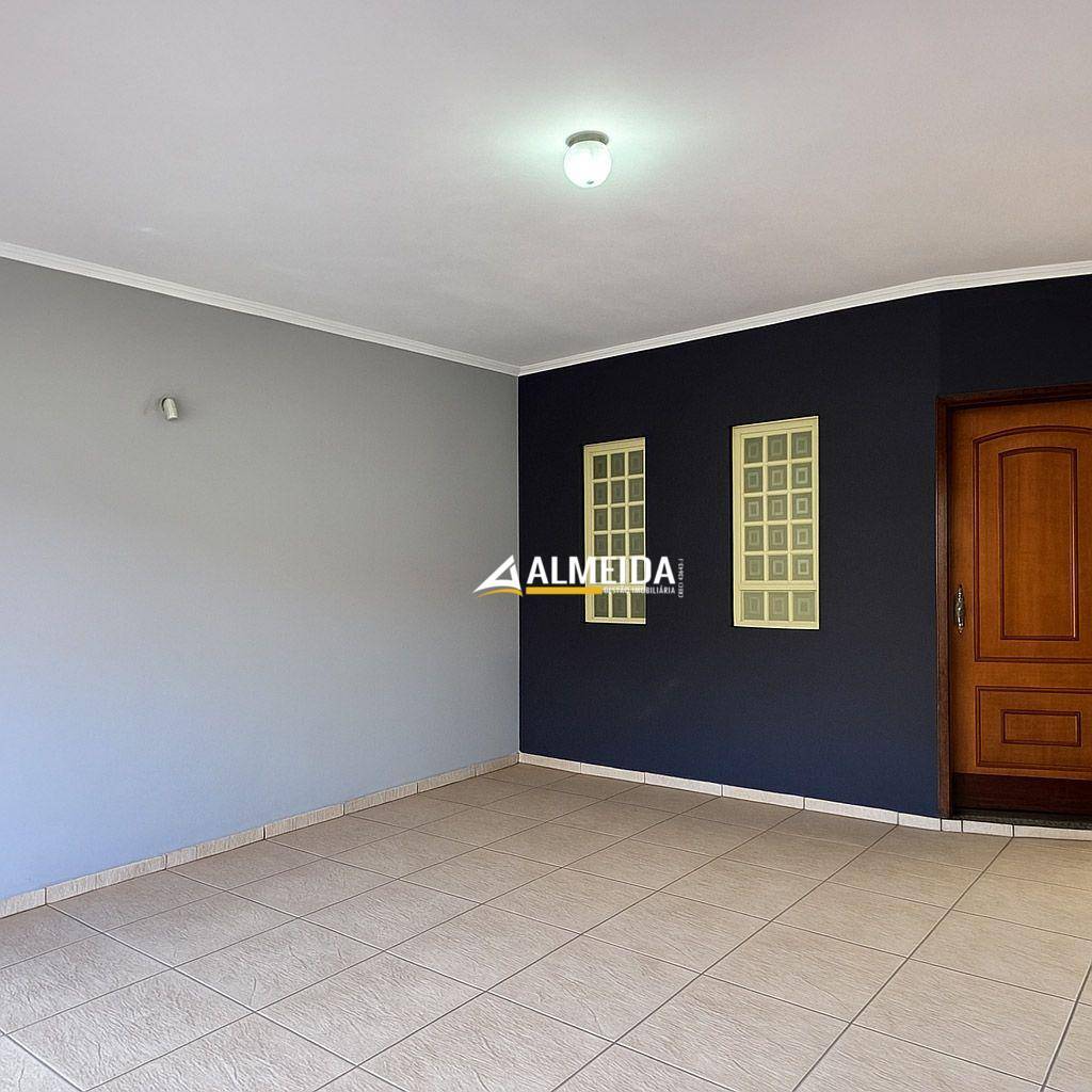 Casa, 2 quartos, 70 m² - Foto 1