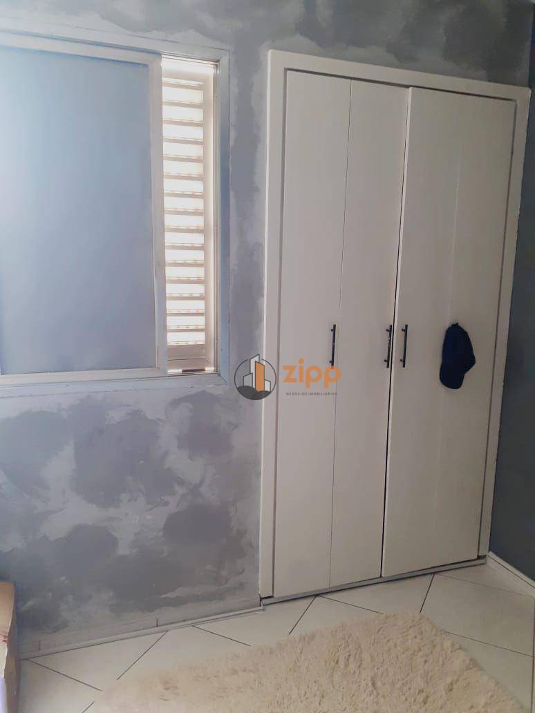 Apartamento para alugar com 3 quartos, 75m² - Foto 4