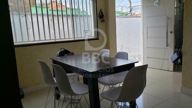 Casa à venda com 2 quartos, 79m² - Foto 4