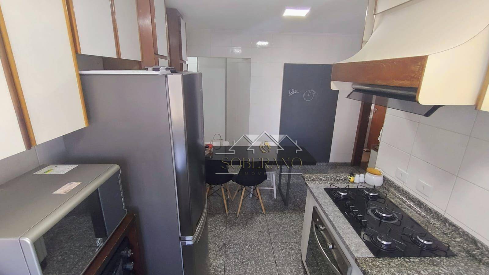 Apartamento à venda e aluguel com 3 quartos, 150m² - Foto 32