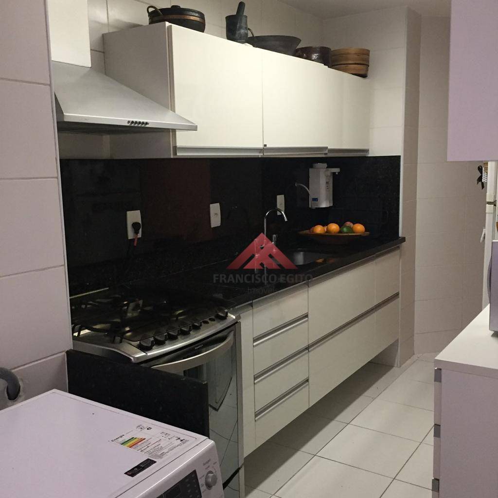 Apartamento à venda com 2 quartos, 70m² - Foto 10