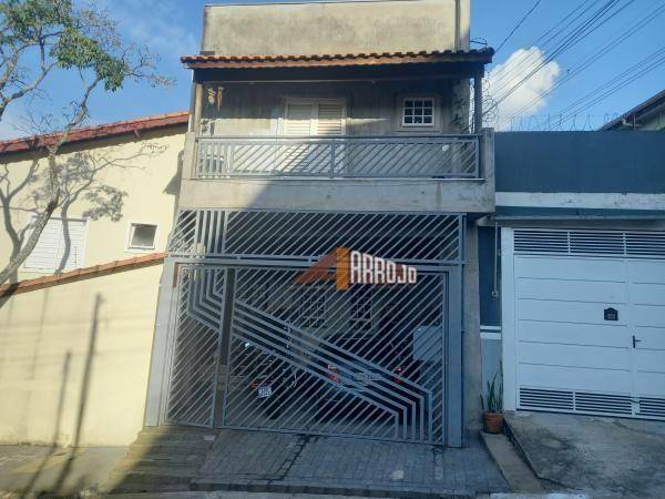 Sobrado à venda com 4 quartos, 210m² - Foto 2