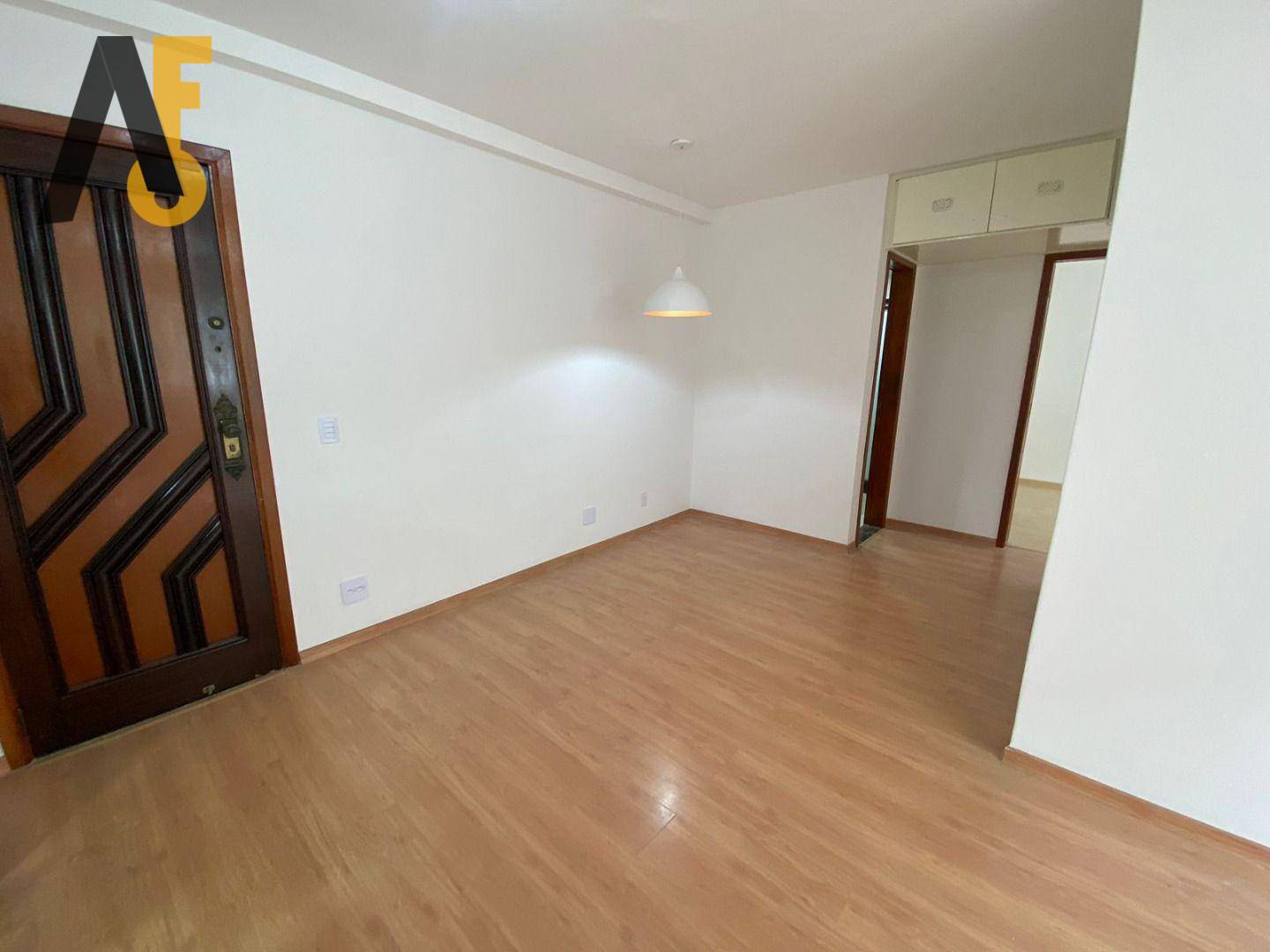 Apartamento à venda com 2 quartos, 58m² - Foto 4