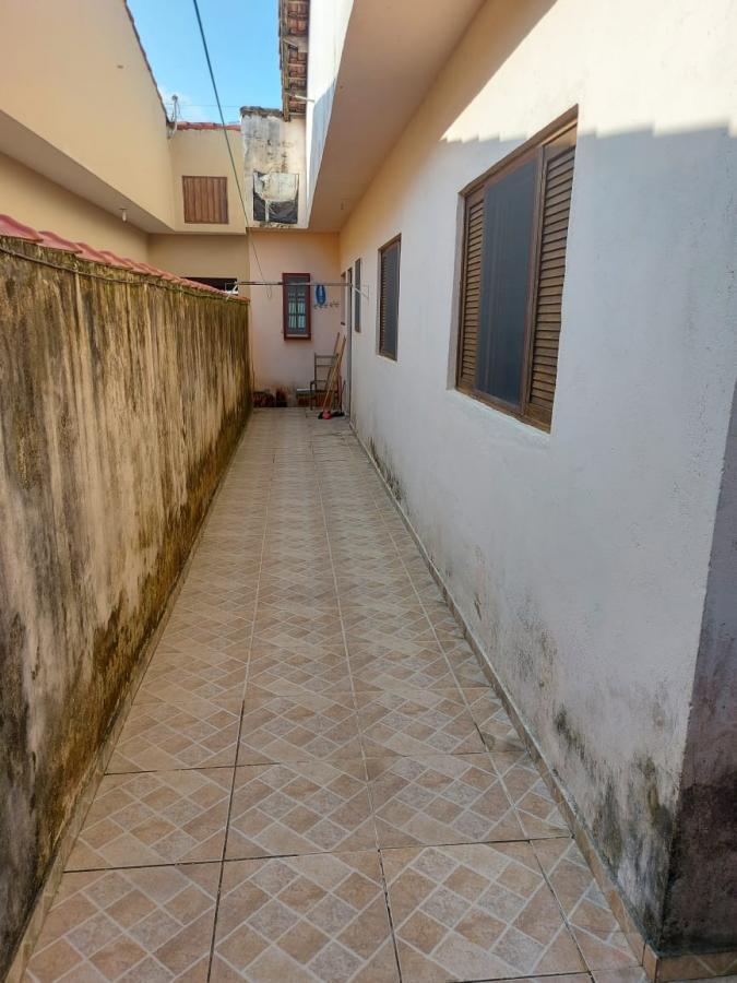 Casa à venda com 2 quartos, 125m² - Foto 2