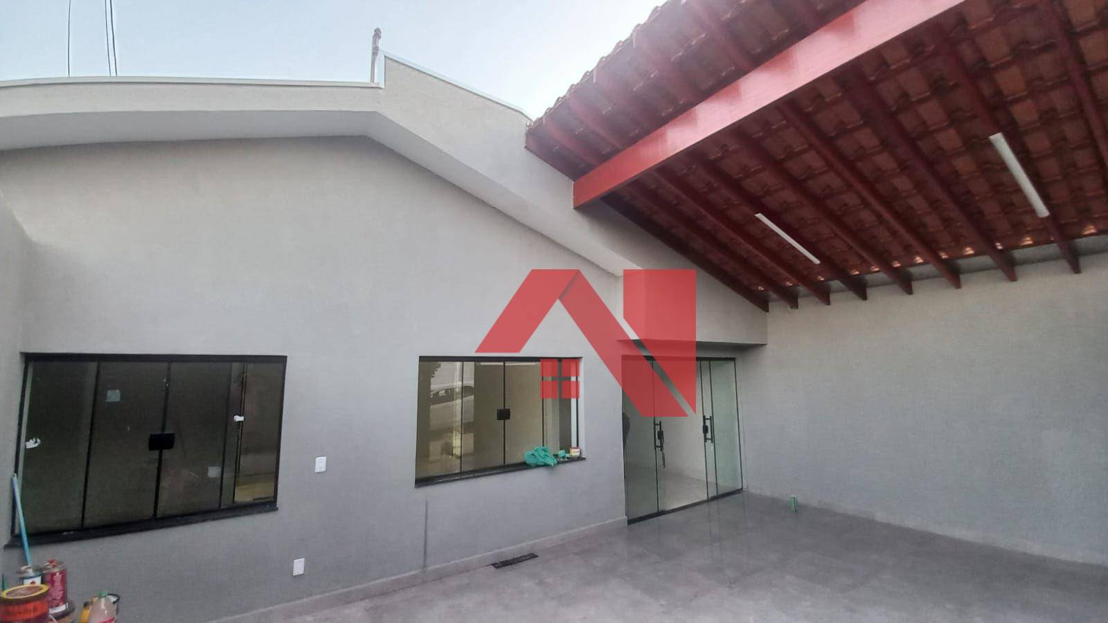 Casa para alugar com 3 quartos, 210m² - Foto 1