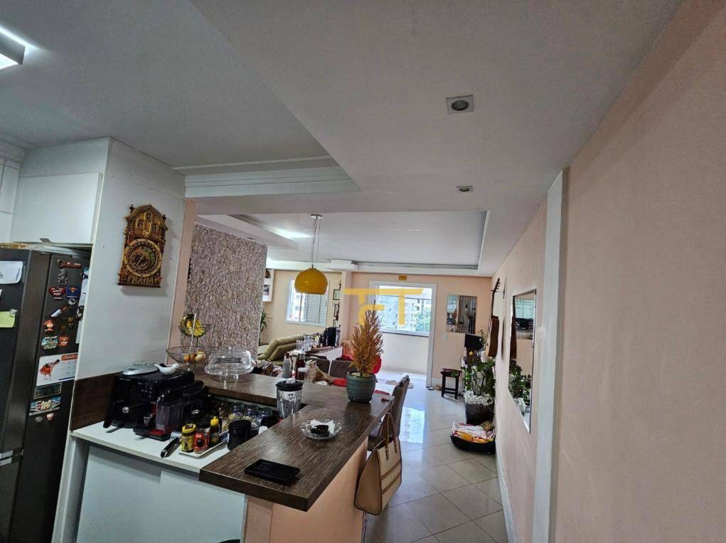 Apartamento à venda com 2 quartos, 76m² - Foto 14