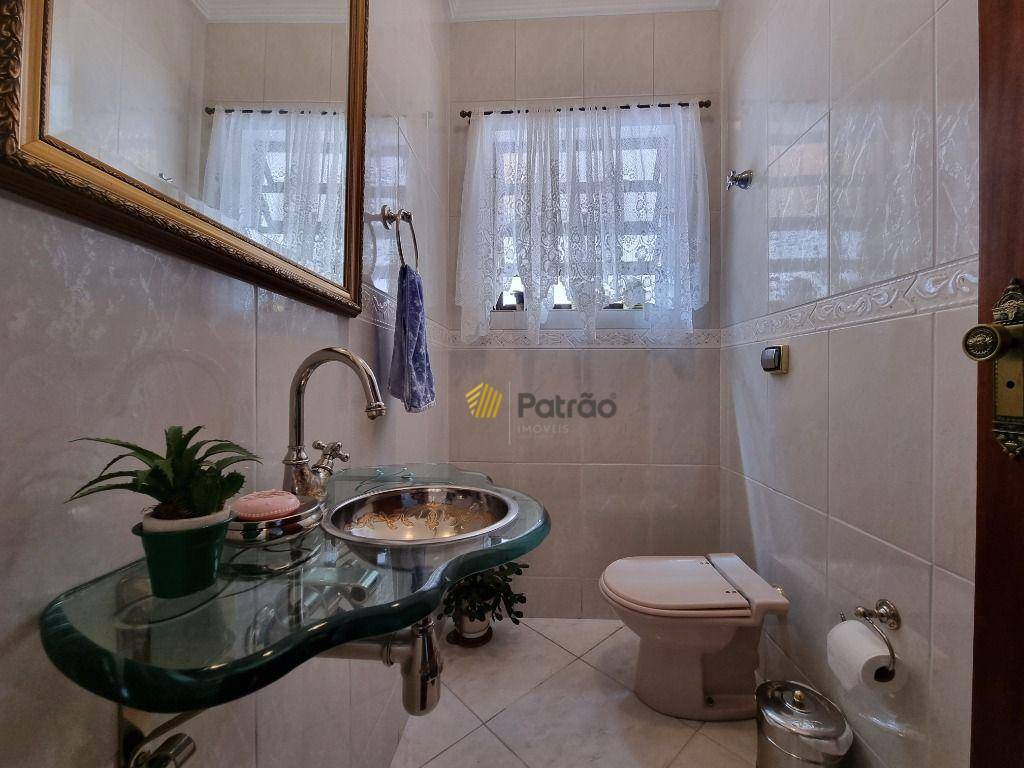 Sobrado à venda com 4 quartos, 253m² - Foto 7