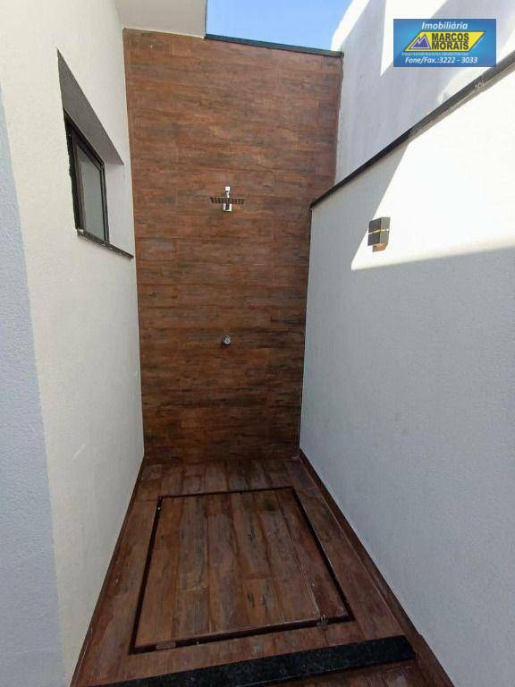 Casa de Condomínio à venda com 3 quartos, 13970m² - Foto 7