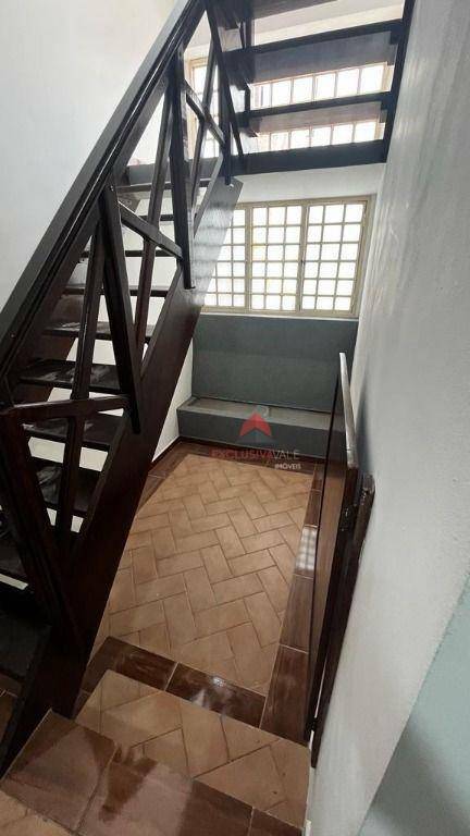 Casa à venda com 3 quartos, 230m² - Foto 5
