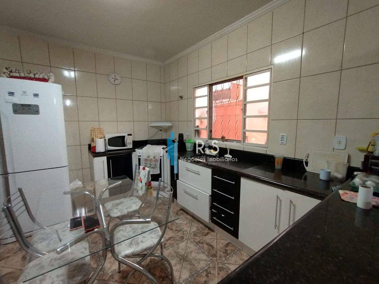 Casa à venda com 4 quartos, 187m² - Foto 8