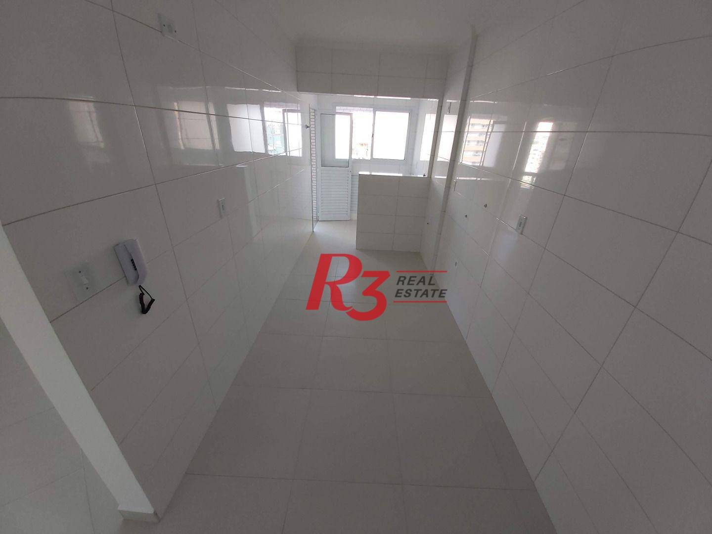 Apartamento à venda com 3 quartos, 121m² - Foto 4