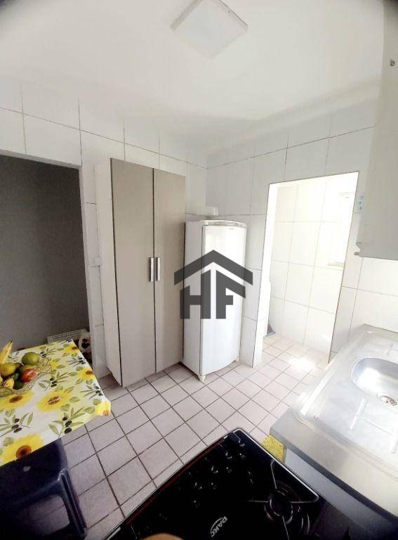 Apartamento à venda com 2 quartos, 62m² - Foto 13