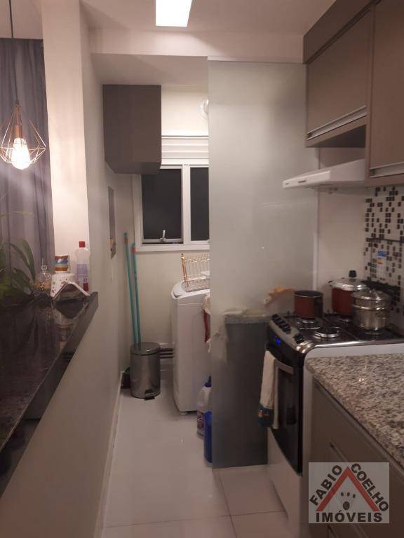 Apartamento à venda com 2 quartos, 65m² - Foto 4