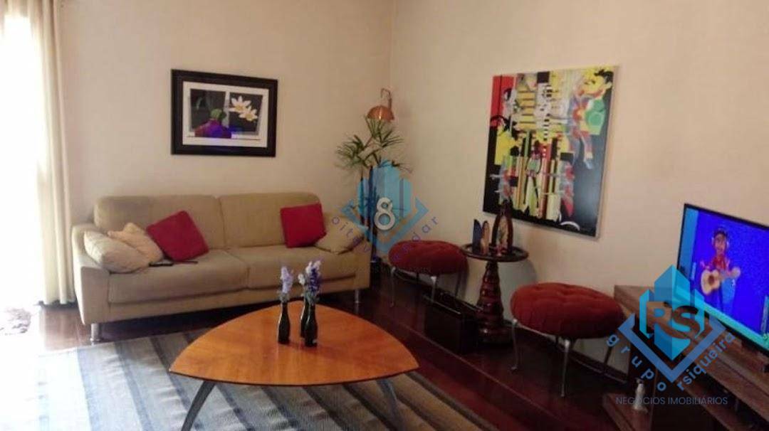 Sobrado à venda com 4 quartos, 313m² - Foto 1