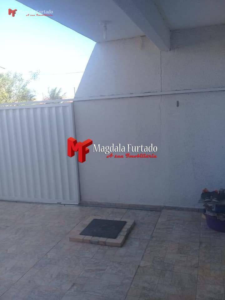 Casa à venda com 3 quartos, 120m² - Foto 2