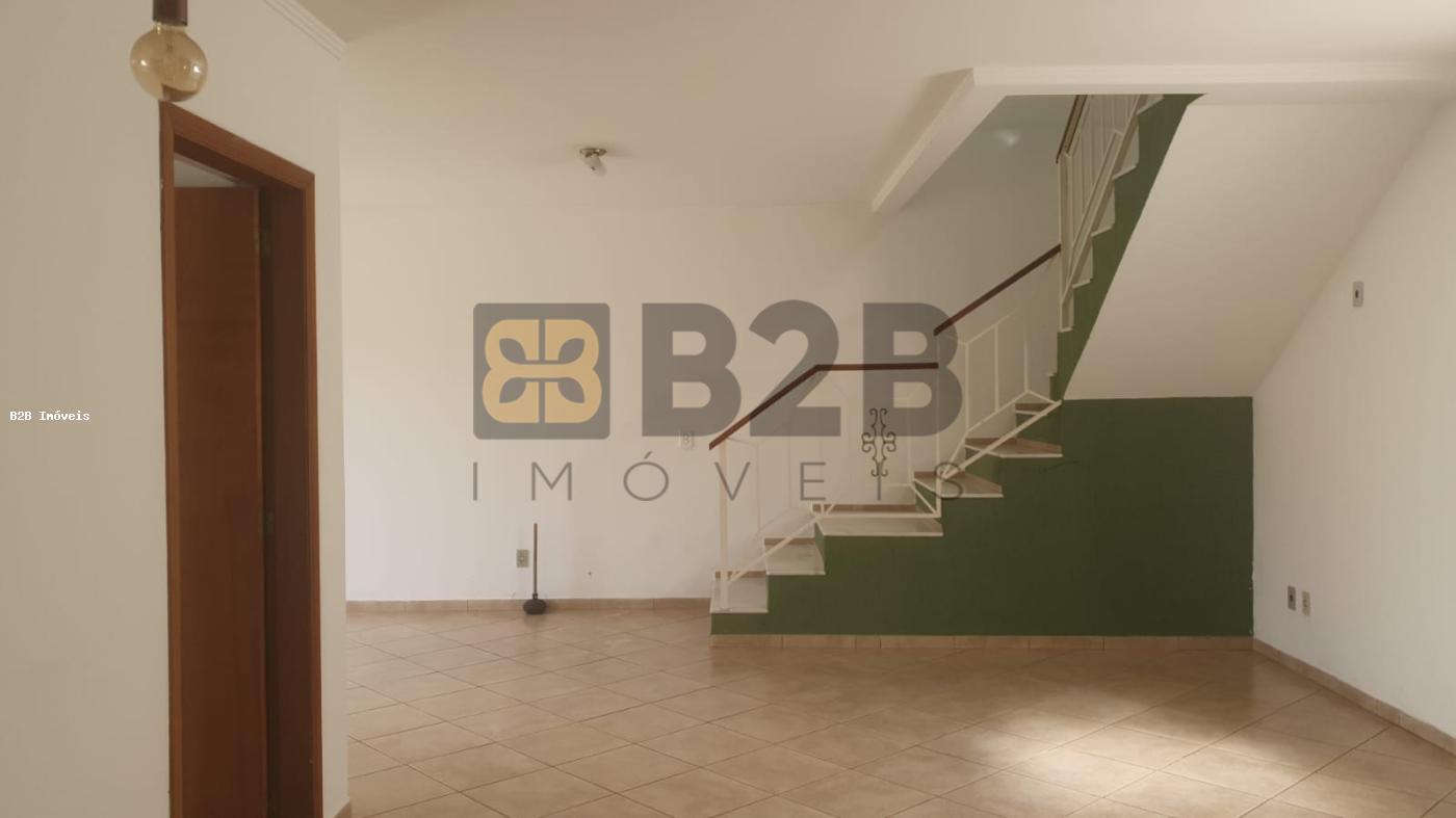 Casa à venda com 3 quartos, 192m² - Foto 3