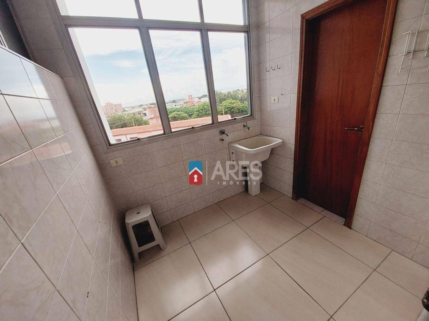 Apartamento à venda com 3 quartos, 93m² - Foto 5