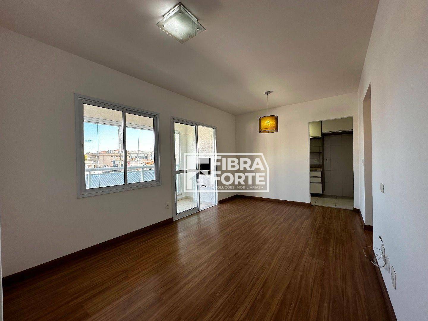 Apartamento à venda com 2 quartos, 67m² - Foto 4