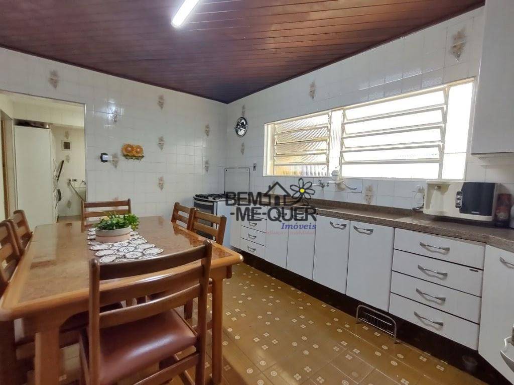 Casa à venda com 4 quartos, 136m² - Foto 6