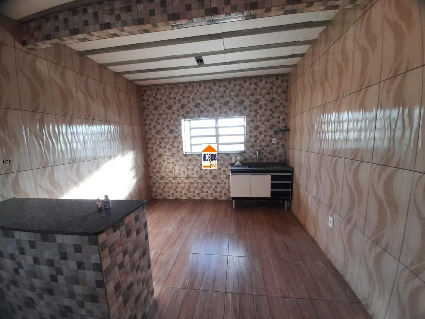 Casa à venda com 2 quartos, 140m² - Foto 11