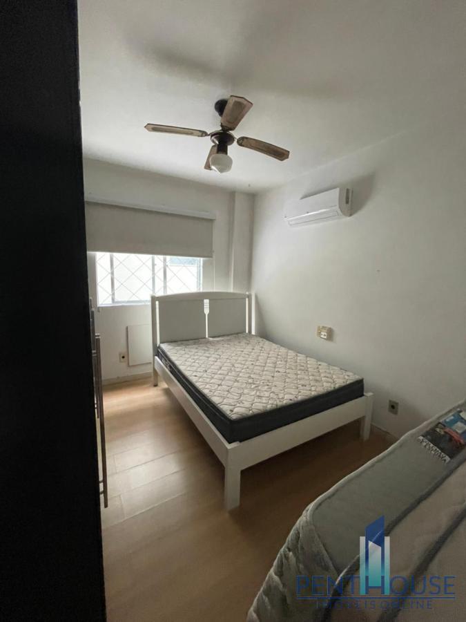 Apartamento à venda com 2 quartos, 100m² - Foto 4