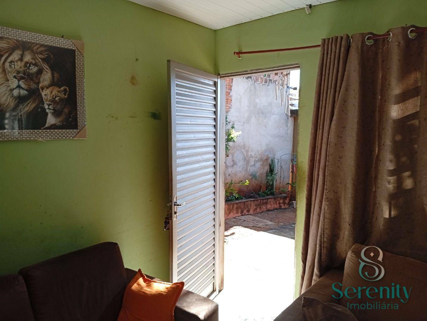 Casa à venda com 2 quartos, 49m² - Foto 1