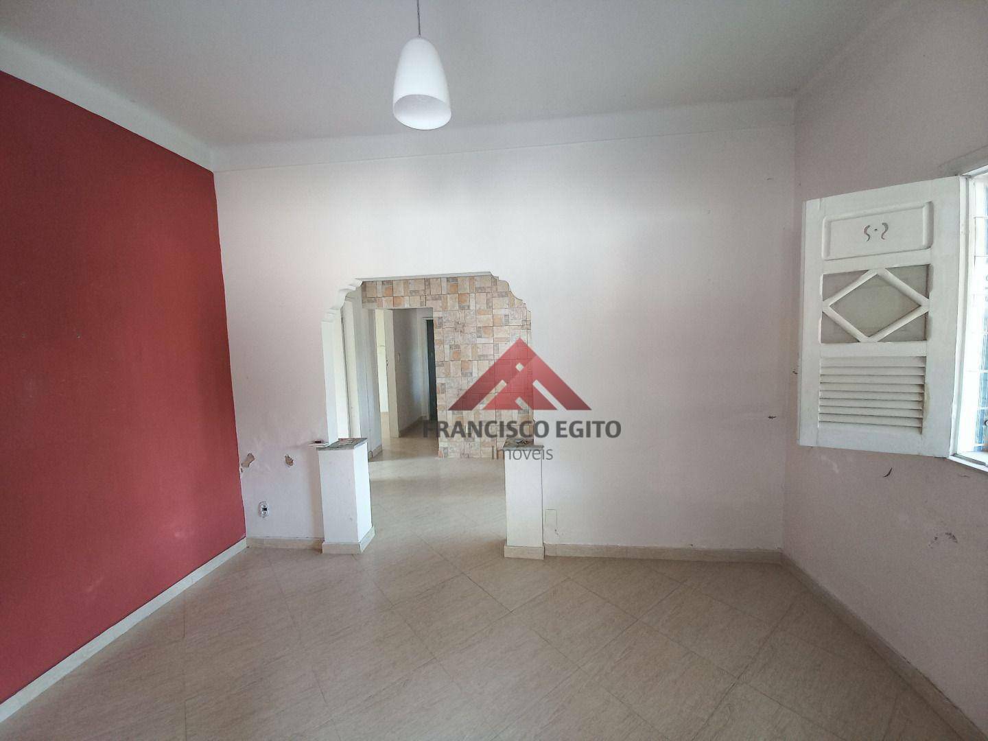 Casa à venda com 2 quartos, 76m² - Foto 4