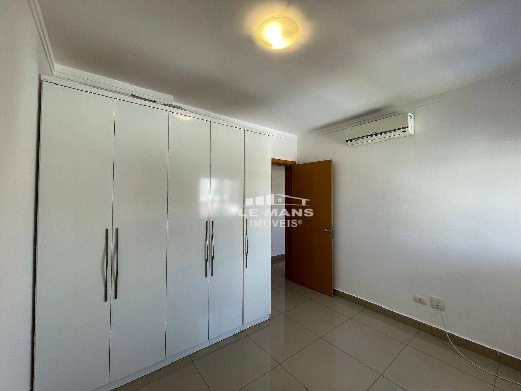 Apartamento para alugar com 3 quartos, 116m² - Foto 15