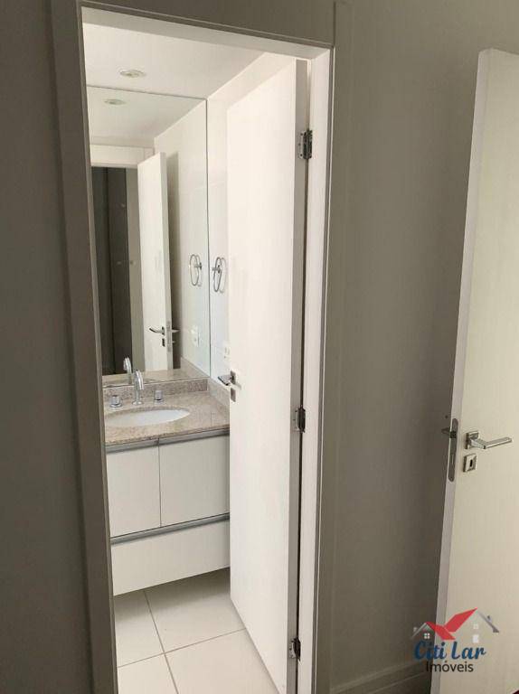 Apartamento à venda com 3 quartos, 135m² - Foto 18