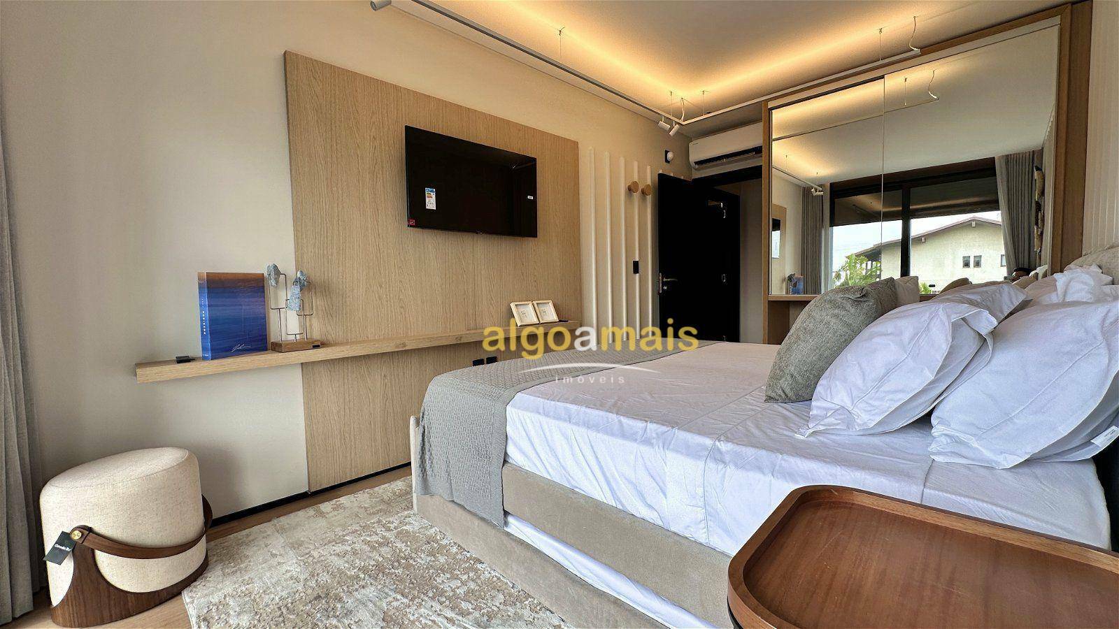 Sobrado à venda com 5 quartos, 601m² - Foto 65